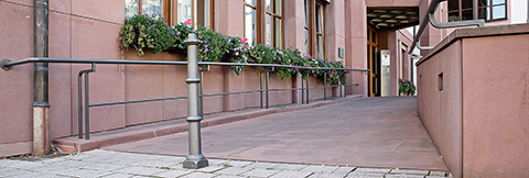 Barrierefreier Zugang zum Neuen Rathaus