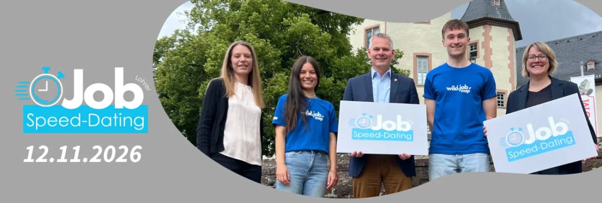Job-Speed-Dating Banner mit Logo und 5 Personen vor dem Lohrer Schloß