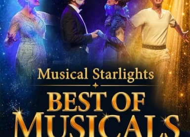 Plakat 'Musical Starlights - Best of Musicals' mit vier kostümierten Sängern in Bühnenposen vor farbigem Glitzerhintergrund.